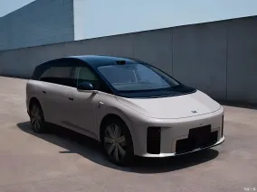 Li Auto i9 официально дебютирует 16 сентября: флагманский электрический SUV получит шесть мест и батарею 120 кВтч