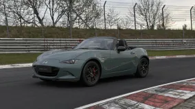 Mazda MX-5 2027 для Британии лишилась 2,0-литрового мотора и осталась с обновленным 1.5