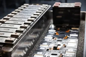 ProLogium запустила производство твердотельных ячеек Gen 3.5 LCB с плотностью 381 Втч/кг