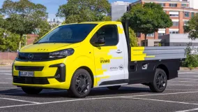 Бортовой Opel Vivaro получил турбодизель 2.2 и шестиступенчатую механику