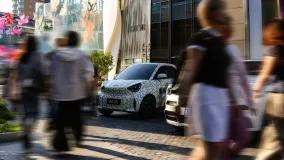 Smart #2 вышел на улицы Китая в камуфляже перед дебютом на Парижском автосалоне