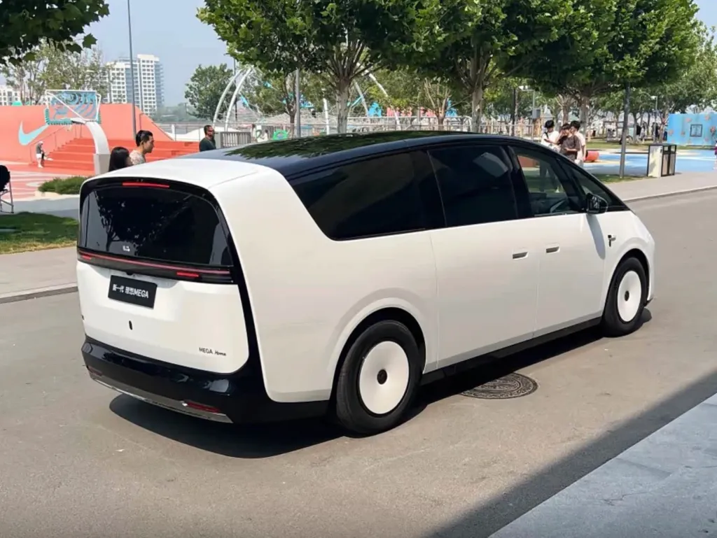 Li Auto  Mega Home