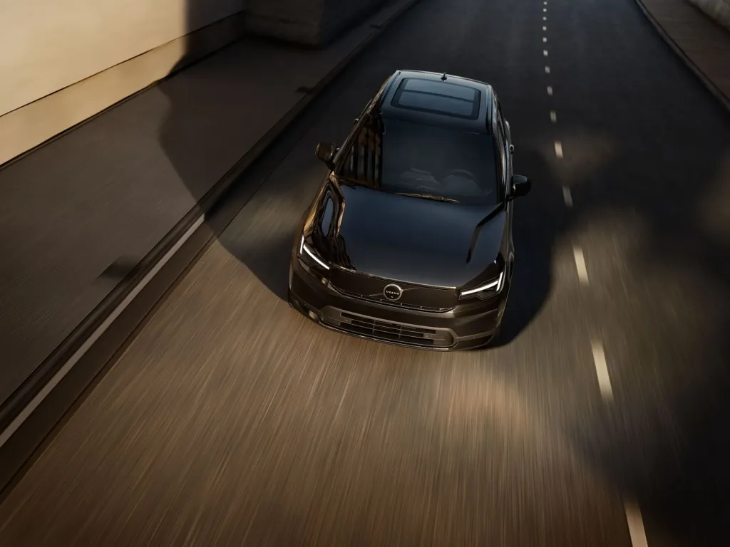 Volvo EX40