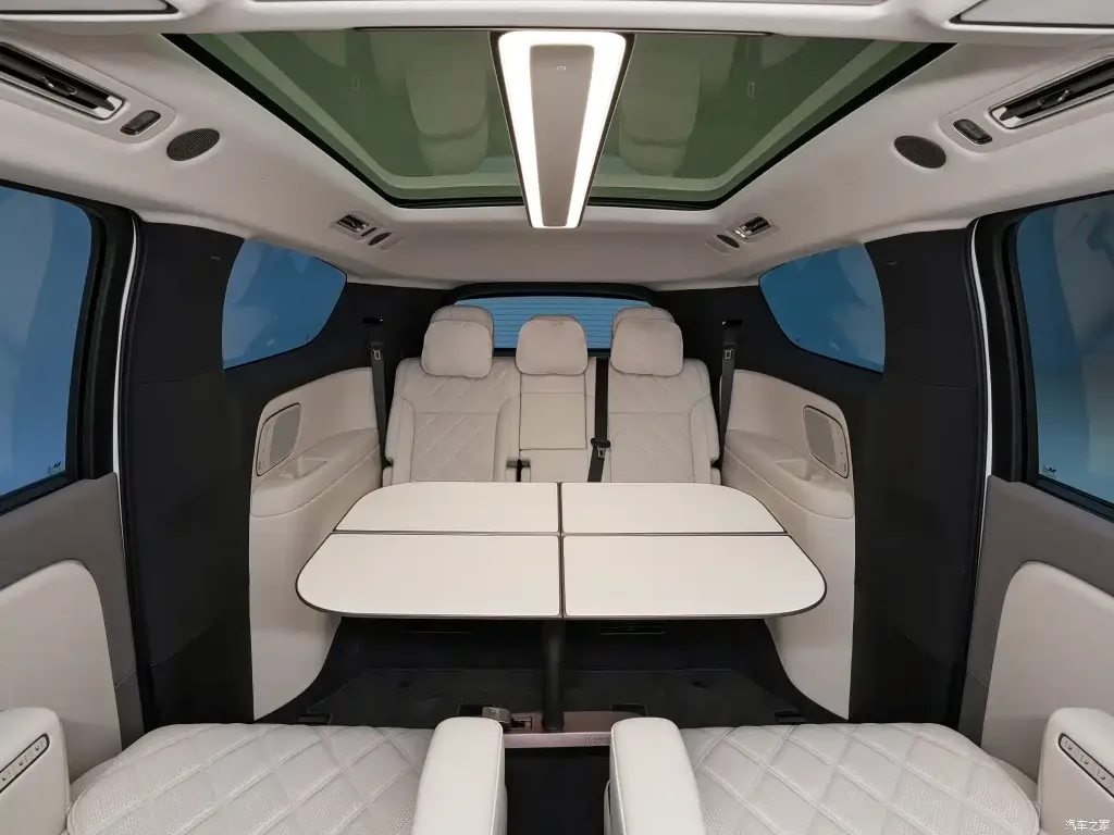 Li Auto  Mega Home