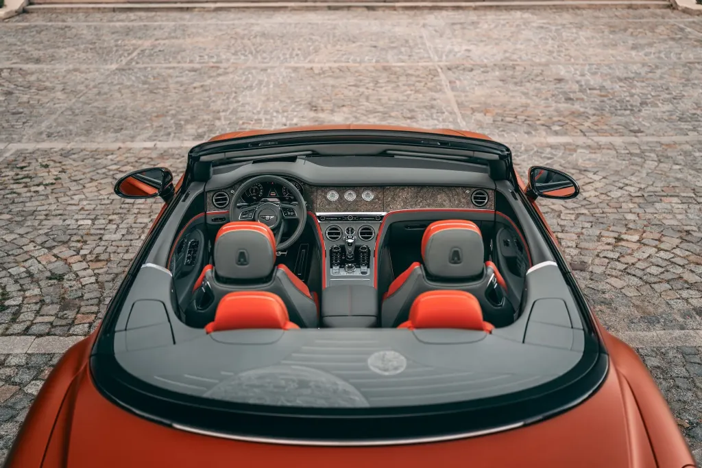 Bentley Warsaw подготовила коллекцию Continental Sun, Earth и Moon с космическими мотивами