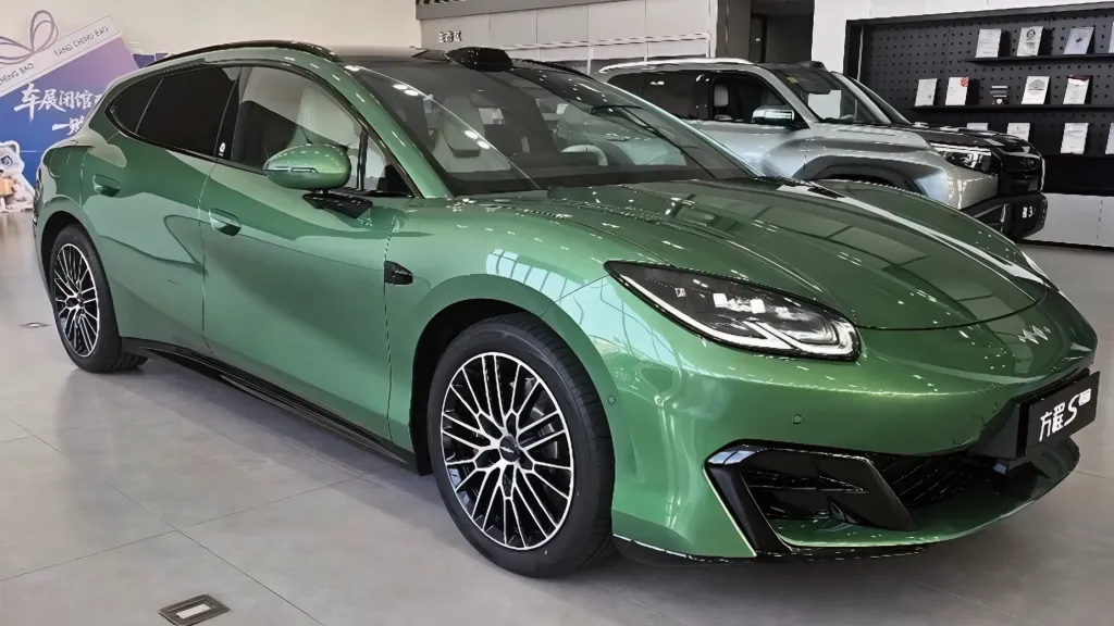 BYD Fang Cheng Bao Formula S GT