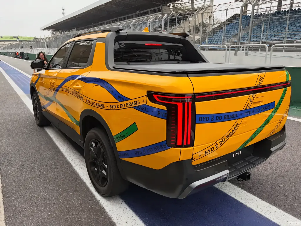 BYD Mako