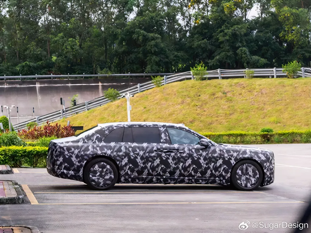 Премиальная марка BYD Yangwang опубликовала официальные тизеры будущего флагманского седана