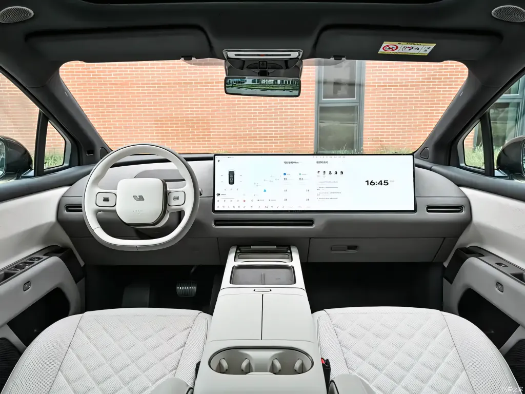 Li Auto i9 запущен в Китае