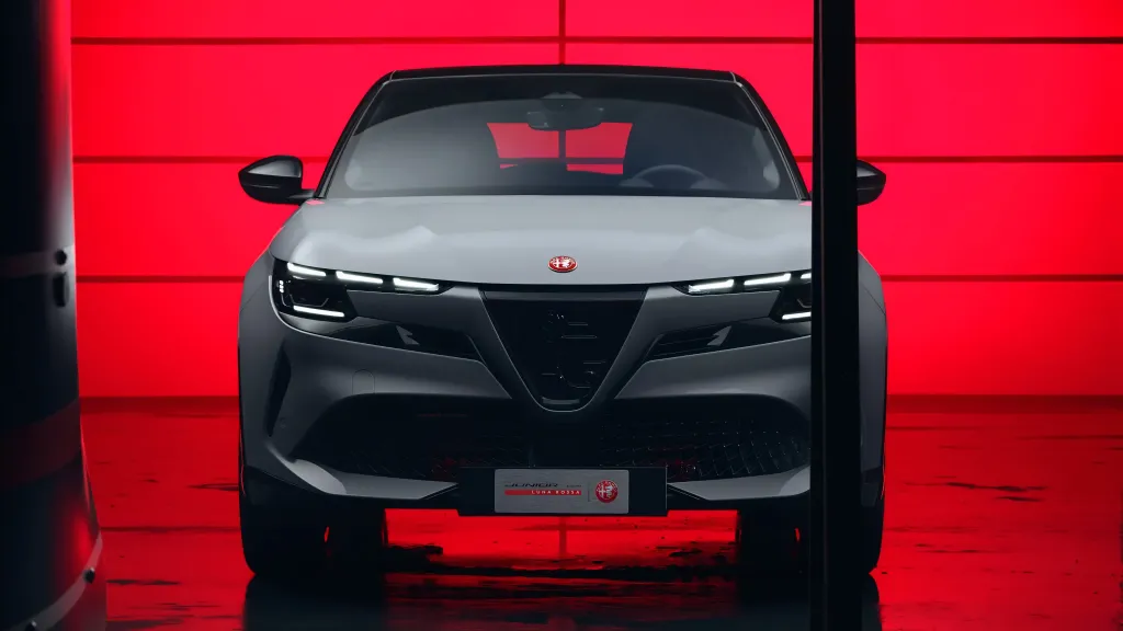 Alfa Romeo Junior Edizione Luna Rossa