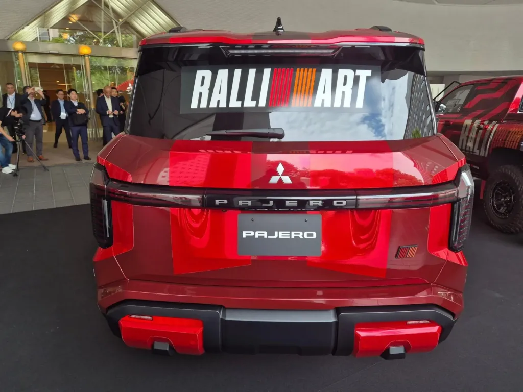 Mitsubishi показала Pajero Rally Concept
