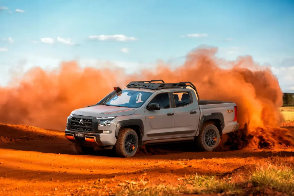 Mitsubishi Triton Savana Sertões