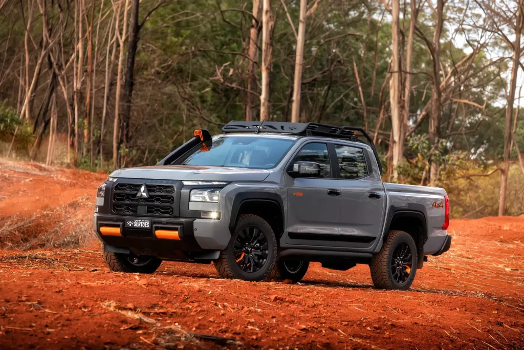 Mitsubishi Triton Savana Sertões