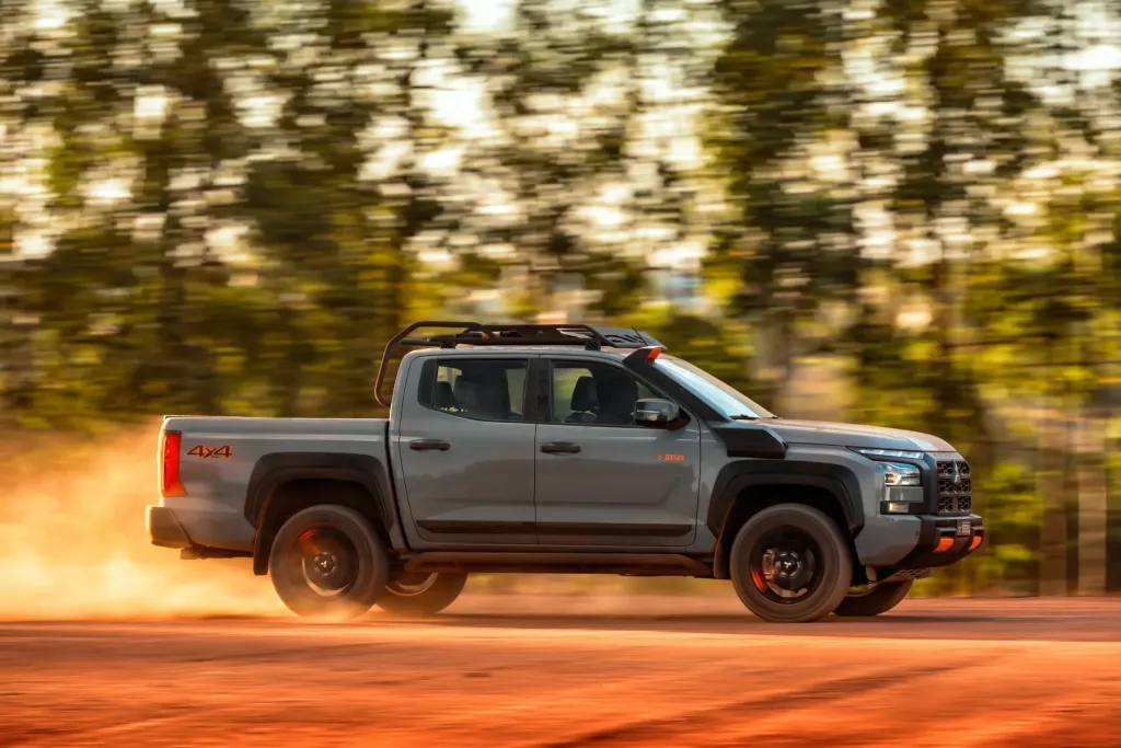 Mitsubishi Triton Savana Sertões