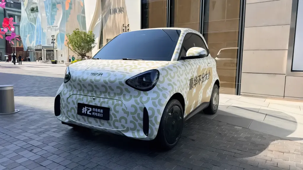 Smart #2 вышел на улицы Китая