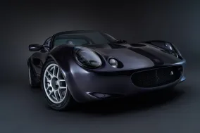 Lotus Elise VHPK от Analogue Automotive получил центральное кресло, 250 л.с. и массу менее 600 кг