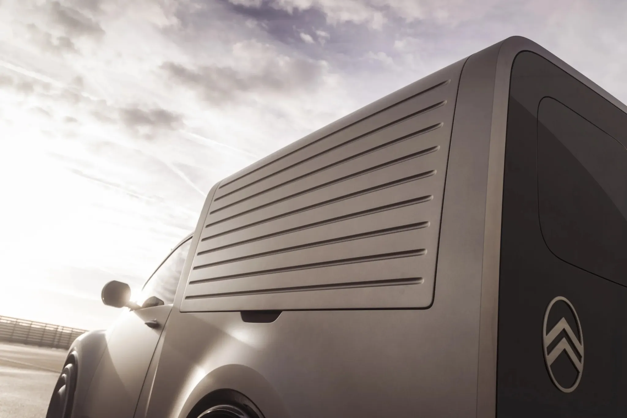 Citroën 2CV Fourgonnette Concept вернул форму небольшого фургона — фото 1