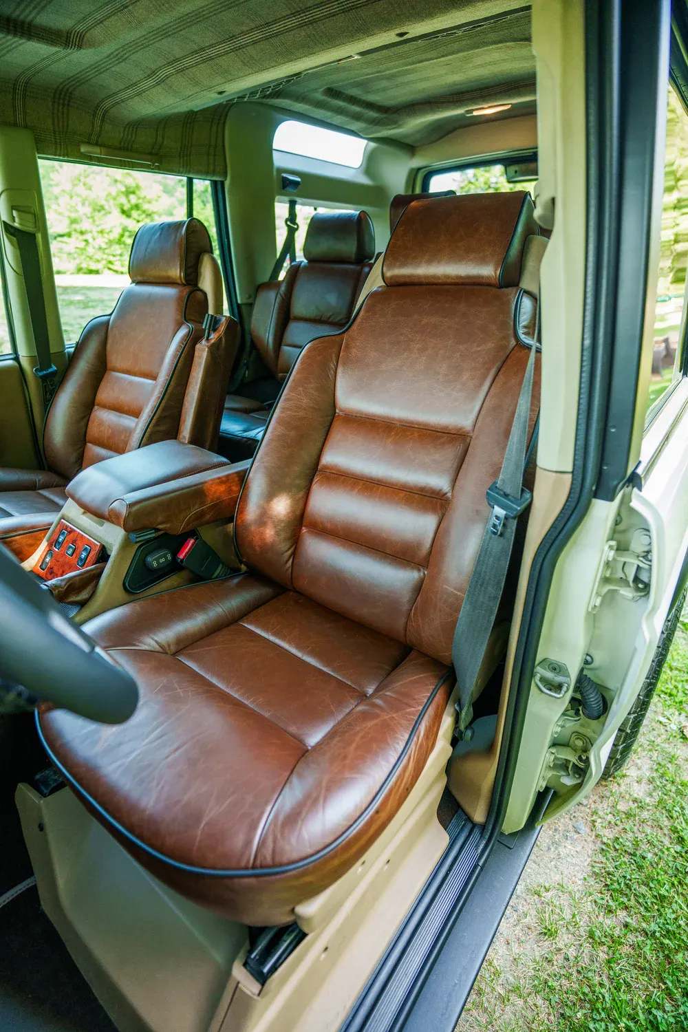 Legacy Overland: Land Rover Discovery II Project Ernie