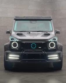 Mansory показала Mercedes-AMG G 63 Grand Entrée с карбоновым кузовом и бирюзовым салоном
