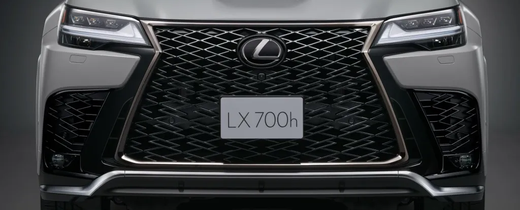 Lexus LX F SPORT