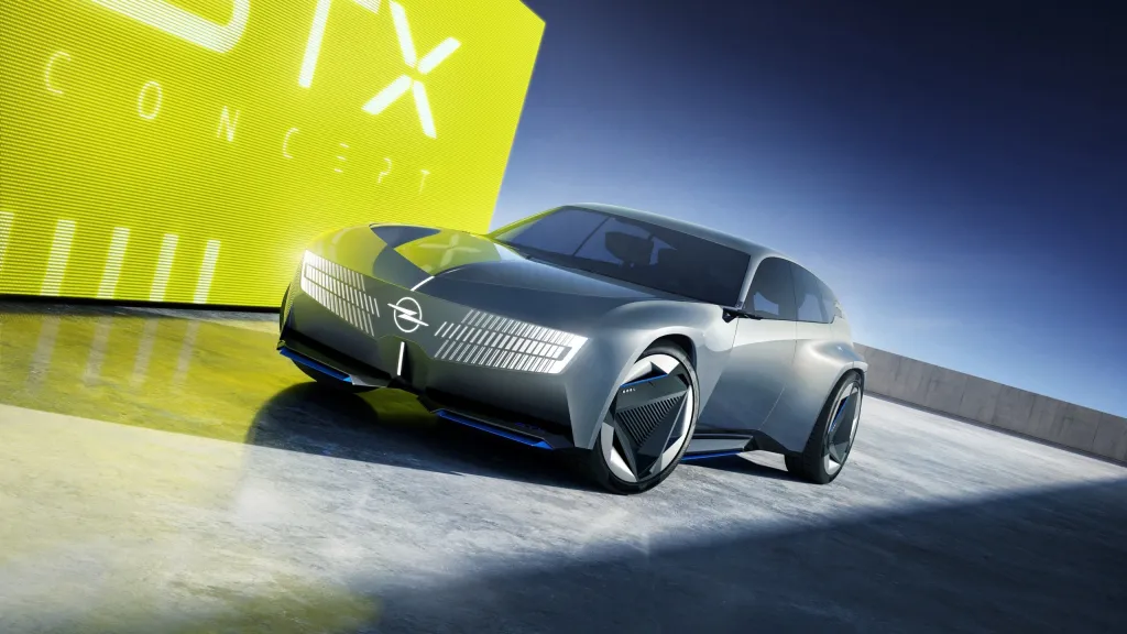 Opel STX Concept представили: электрический универсал с активной аэродинамикой