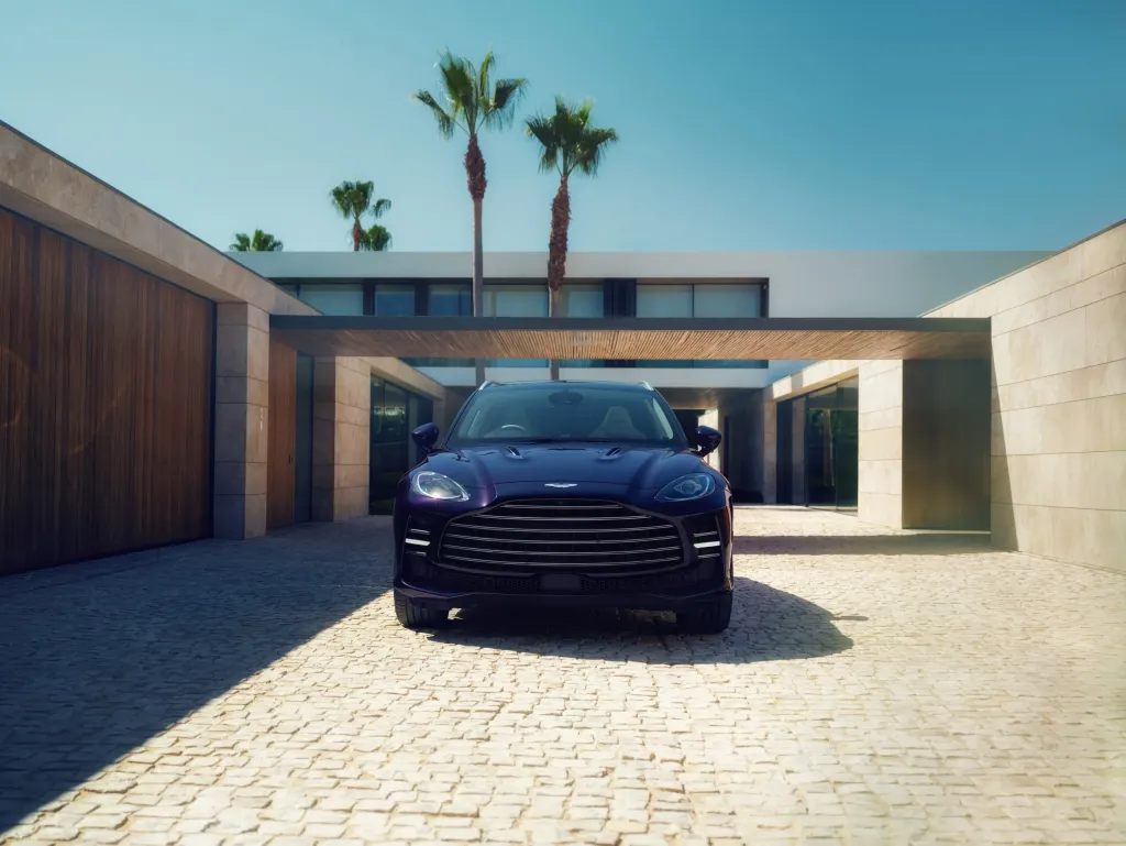 Aston Martin DBX GT