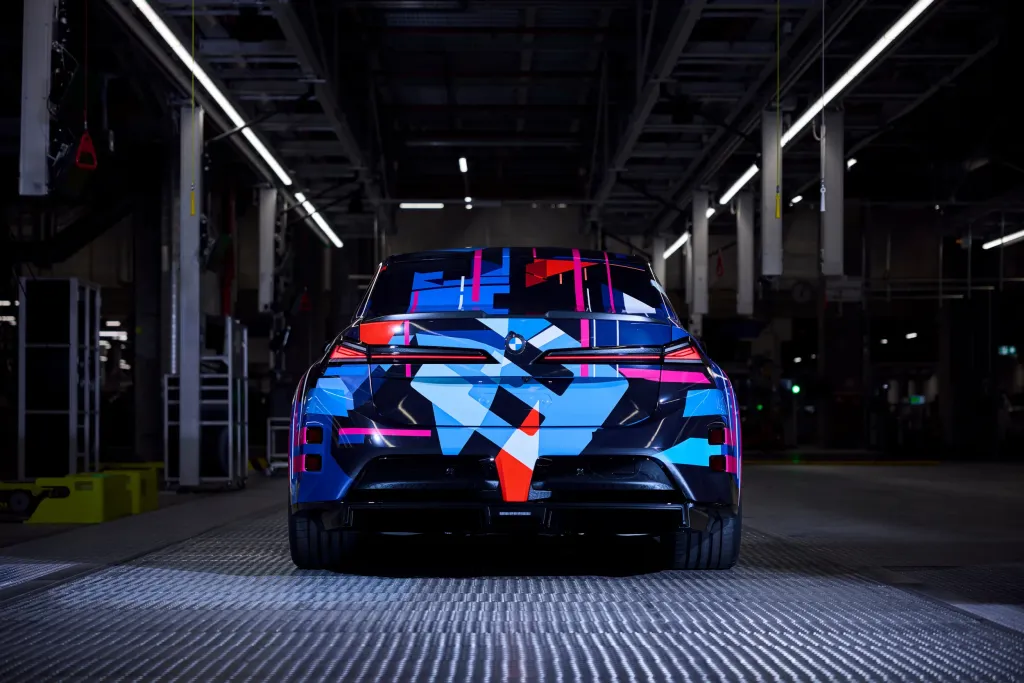 Электрическая BMW M3 teaser