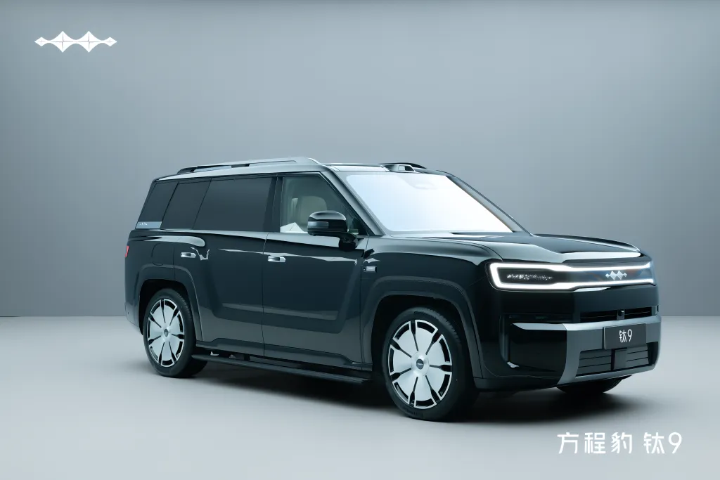 BYD Fang Cheng Bao Ti 9 получил официальные фотографии в цвете Meteorite Black — фото 2
