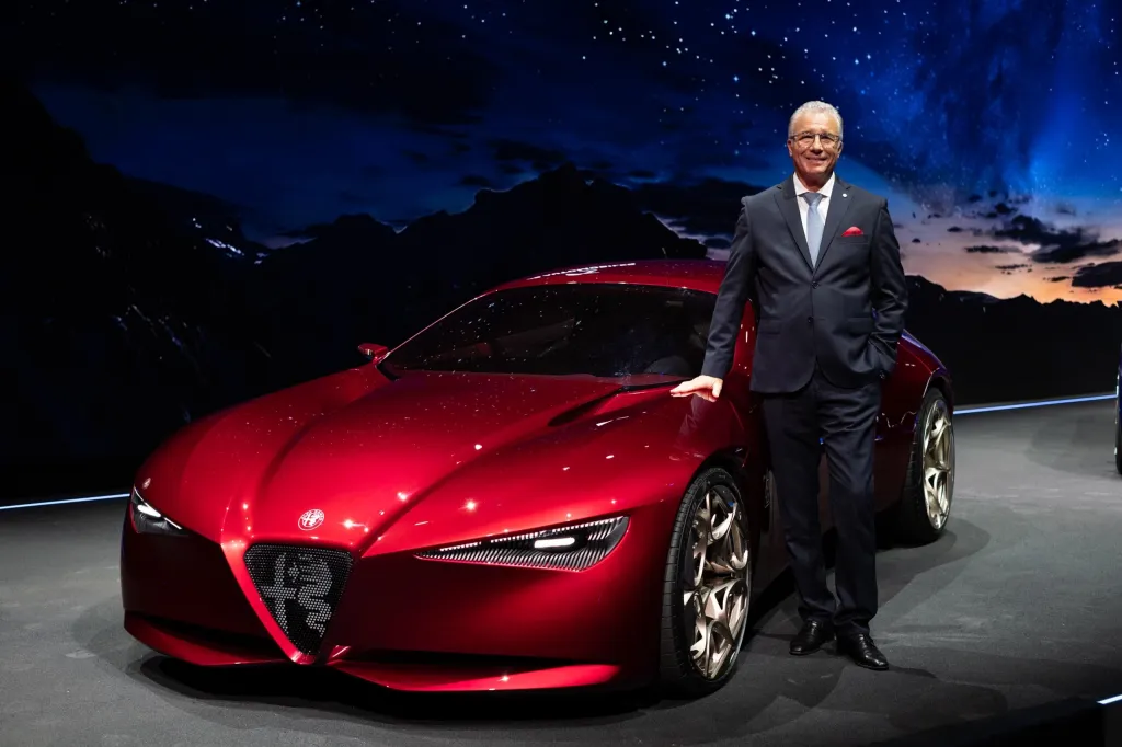 Alfa Romeo Cuorerosso: четырёхдверный концепт с силуэтом купе — фото 26