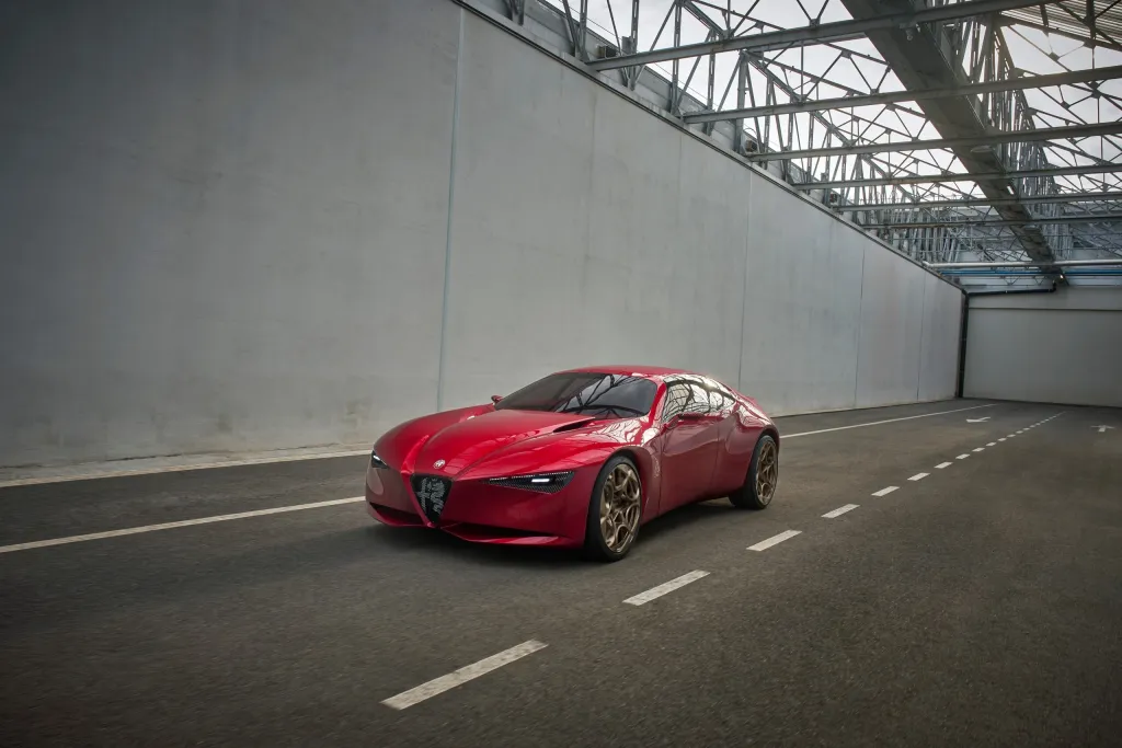 Alfa Romeo Cuorerosso: четырёхдверный концепт с силуэтом купе — фото 5