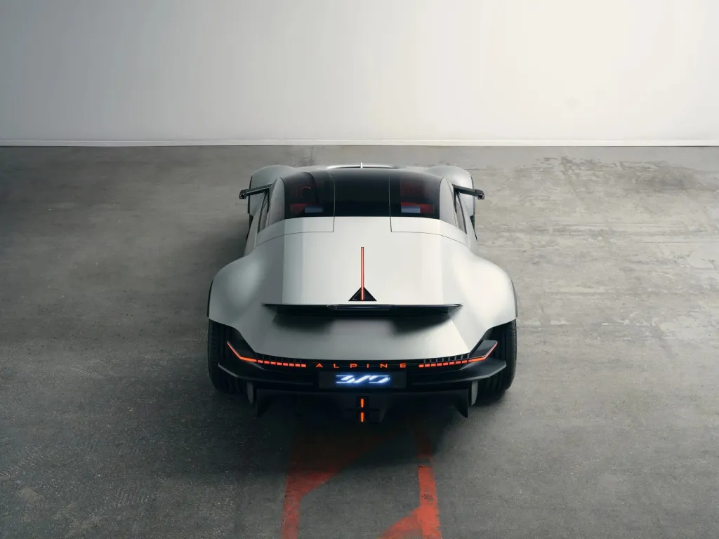 Alpine A310 Vision дебютировал в Париже: ретрокупе на платформе APP — фото 9
