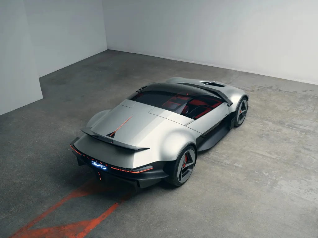 Alpine A310 Vision дебютировал в Париже: ретрокупе на платформе APP — фото 10