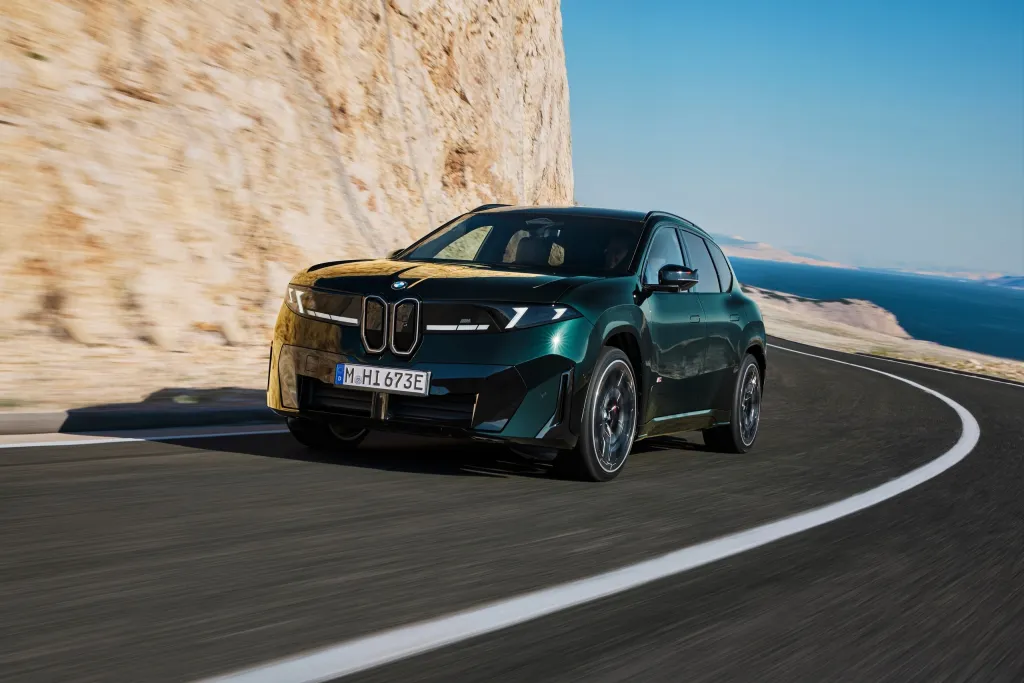 BMW iX3 M60 xDrive представлен: 3,9 секунды до 100 км/ч и до 754 км по WLTP — фото 9