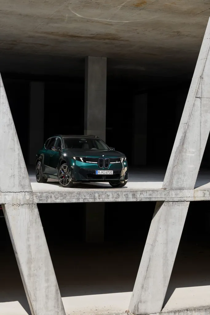 BMW iX3 M60 xDrive представлен: 3,9 секунды до 100 км/ч и до 754 км по WLTP — фото 24