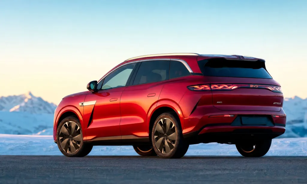 BYD Atto 8 дебютировал в Европе