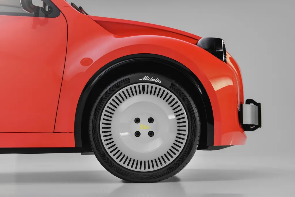 Citroën 2CV Concept показали в Париже: электромобиль с ориентиром 15 000 евро — фото 10