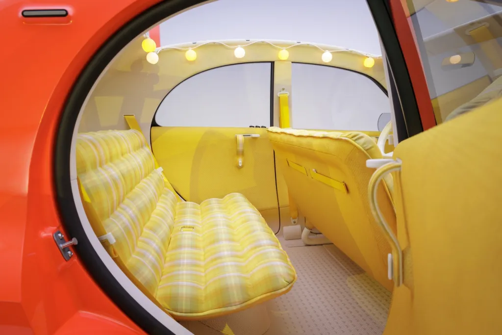Citroën 2CV Concept показали в Париже: электромобиль с ориентиром 15 000 евро — фото 35