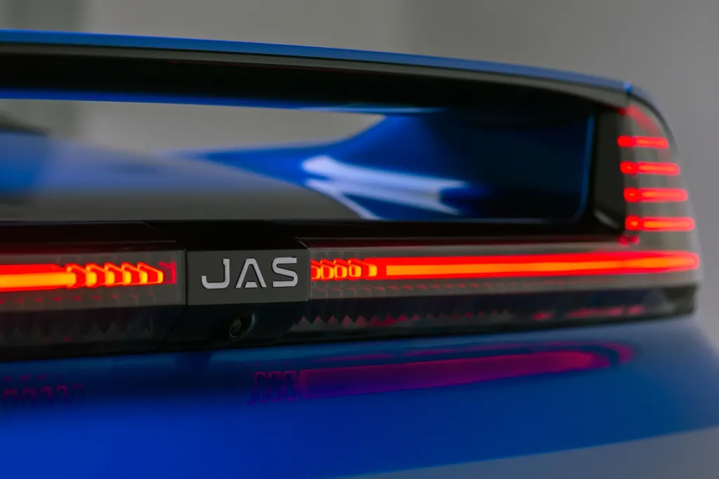 JAS и Pininfarina показали готовый Tensei на базе Honda NSX: всего 35 машин — фото 7