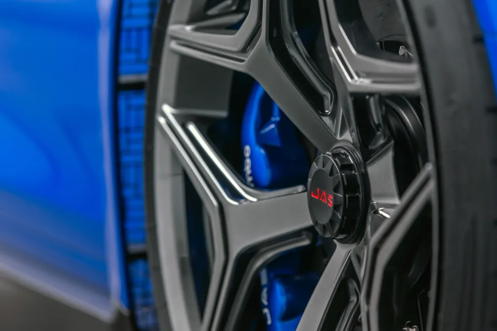JAS и Pininfarina показали готовый Tensei на базе Honda NSX: всего 35 машин — фото 11
