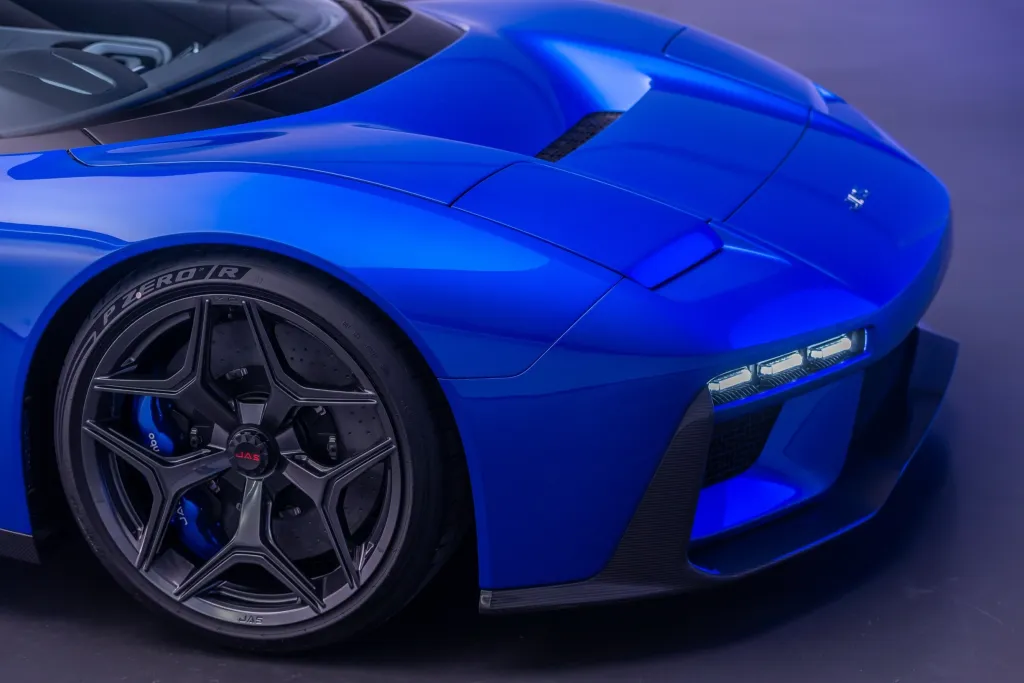 JAS и Pininfarina показали готовый Tensei на базе Honda NSX: всего 35 машин — фото 13