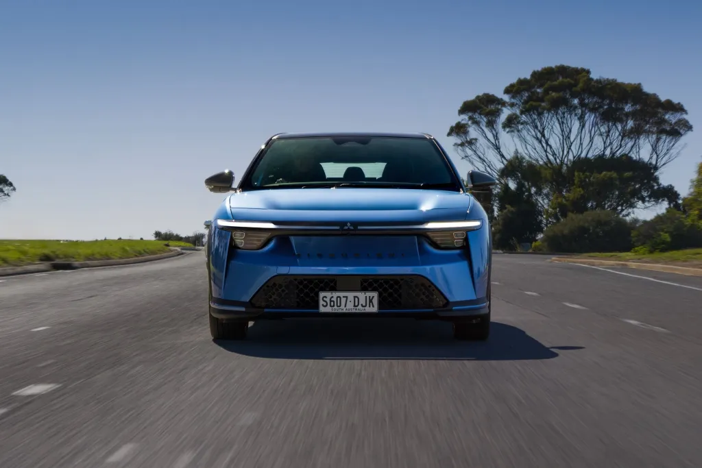 Mitsubishi ASX VR-e GSR для Австралии получил 465 л.с. и полный привод — фото 8