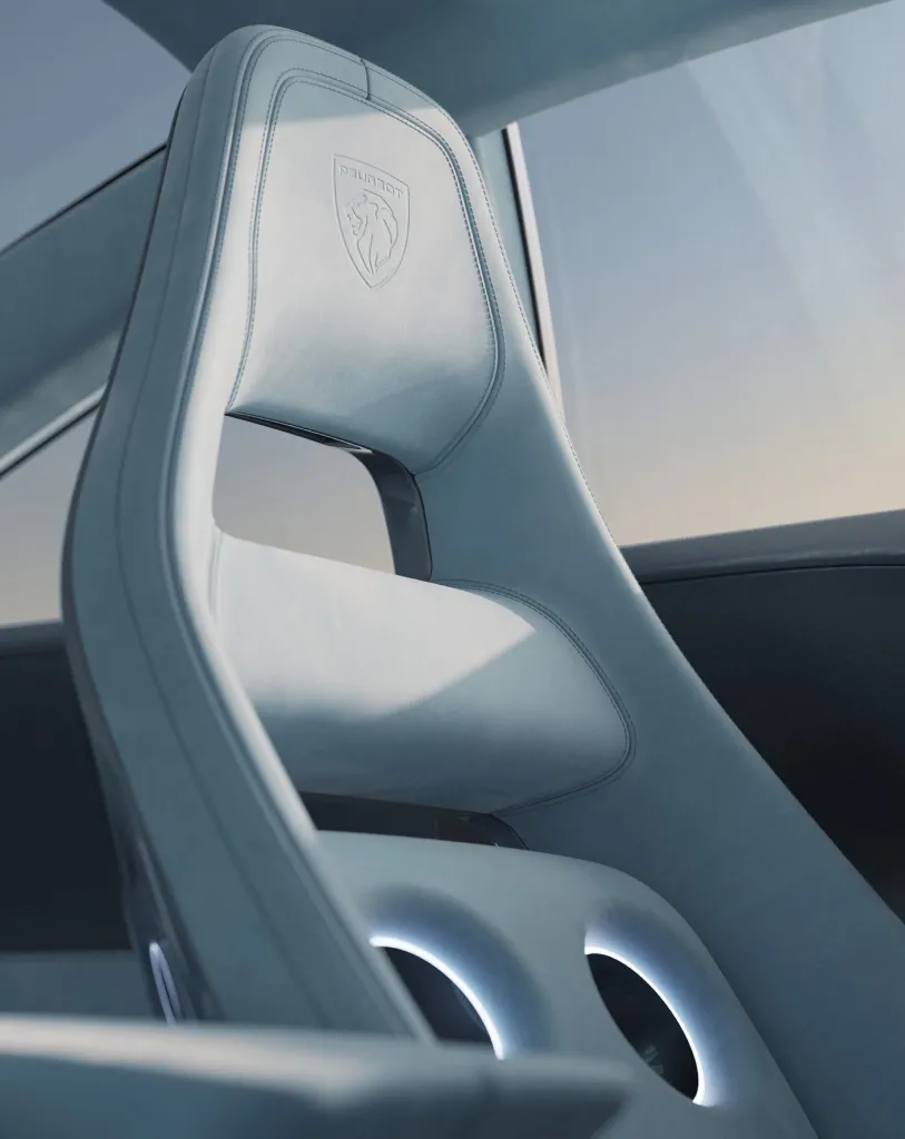 PEUGEOT RCZ Vision: 500-сильный концепт с твердотельной батареей — фото 19